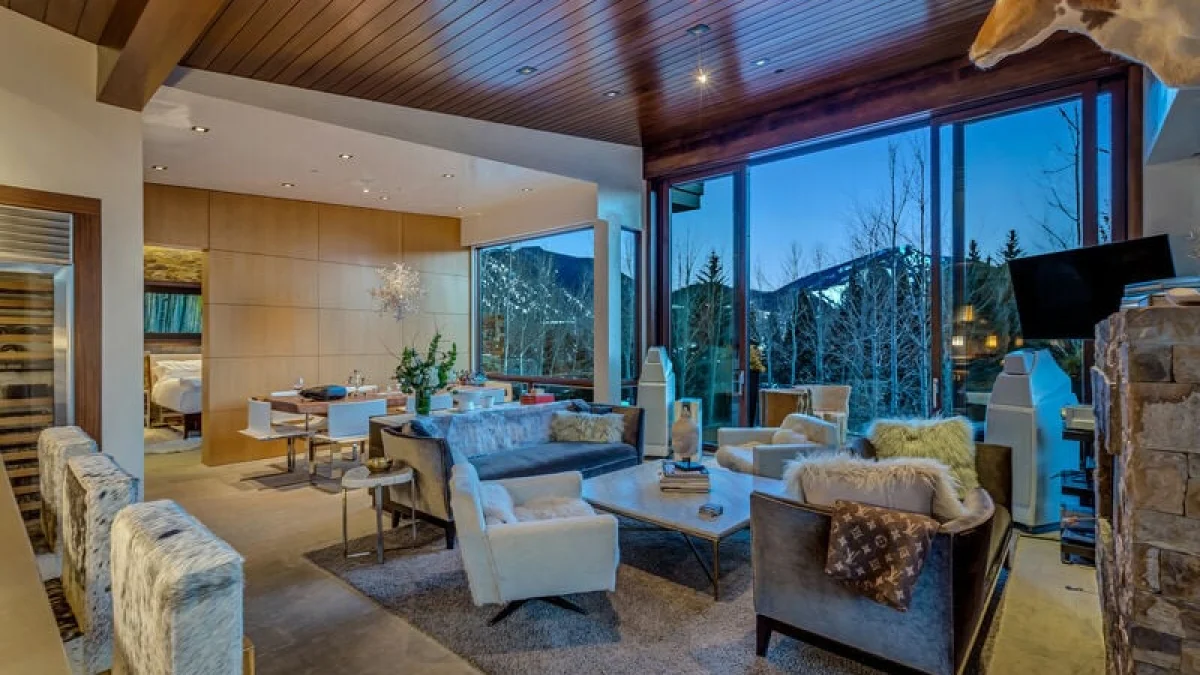 Bear Paw Lodge