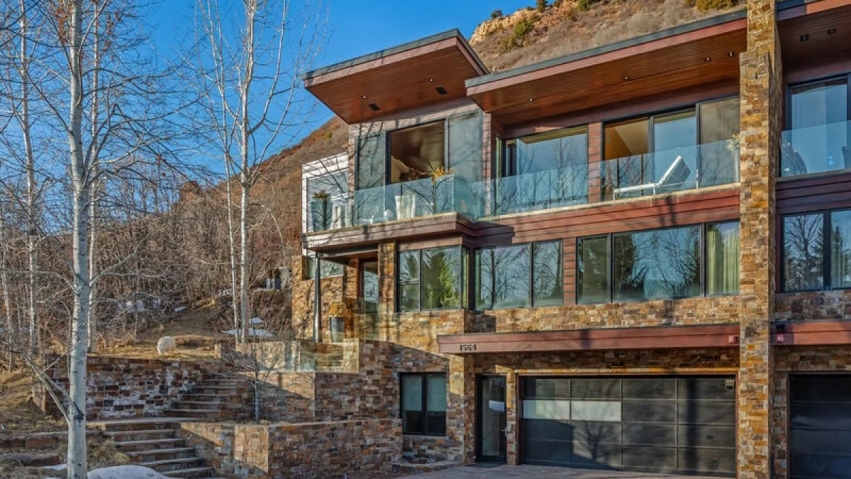 Bear Paw Lodge