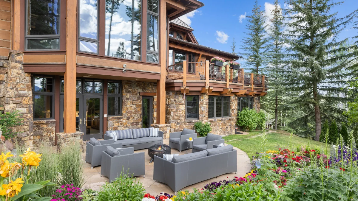 Two Creeks Home