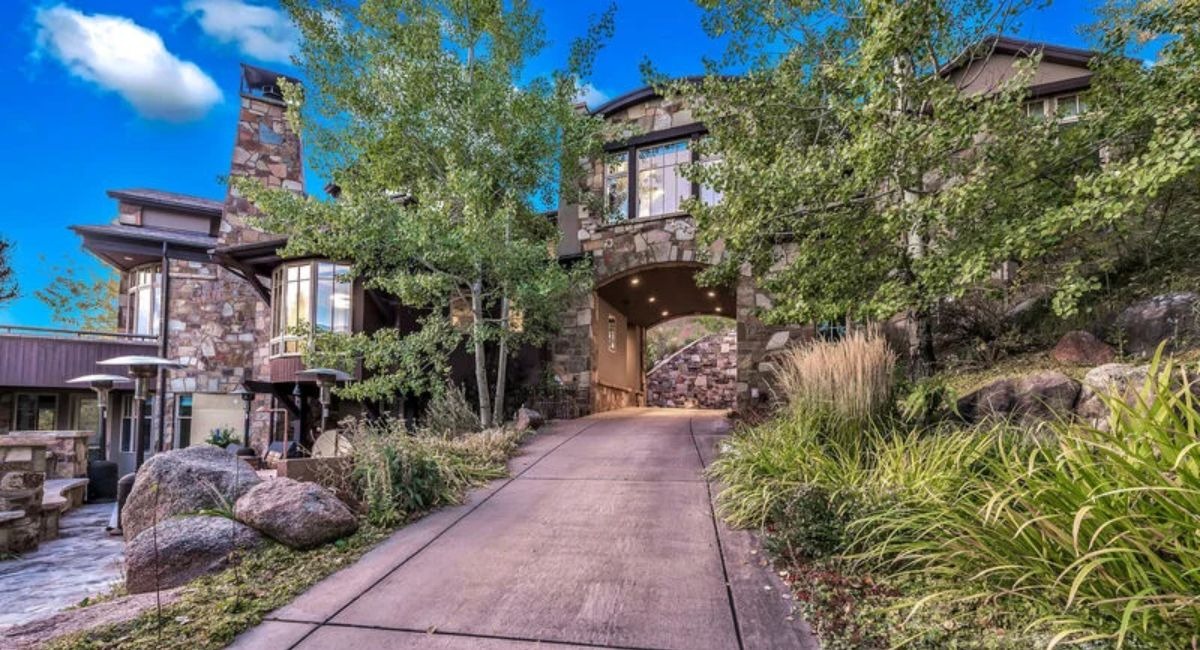Aspen Estate and Mansion Rentals: A Private Collection
