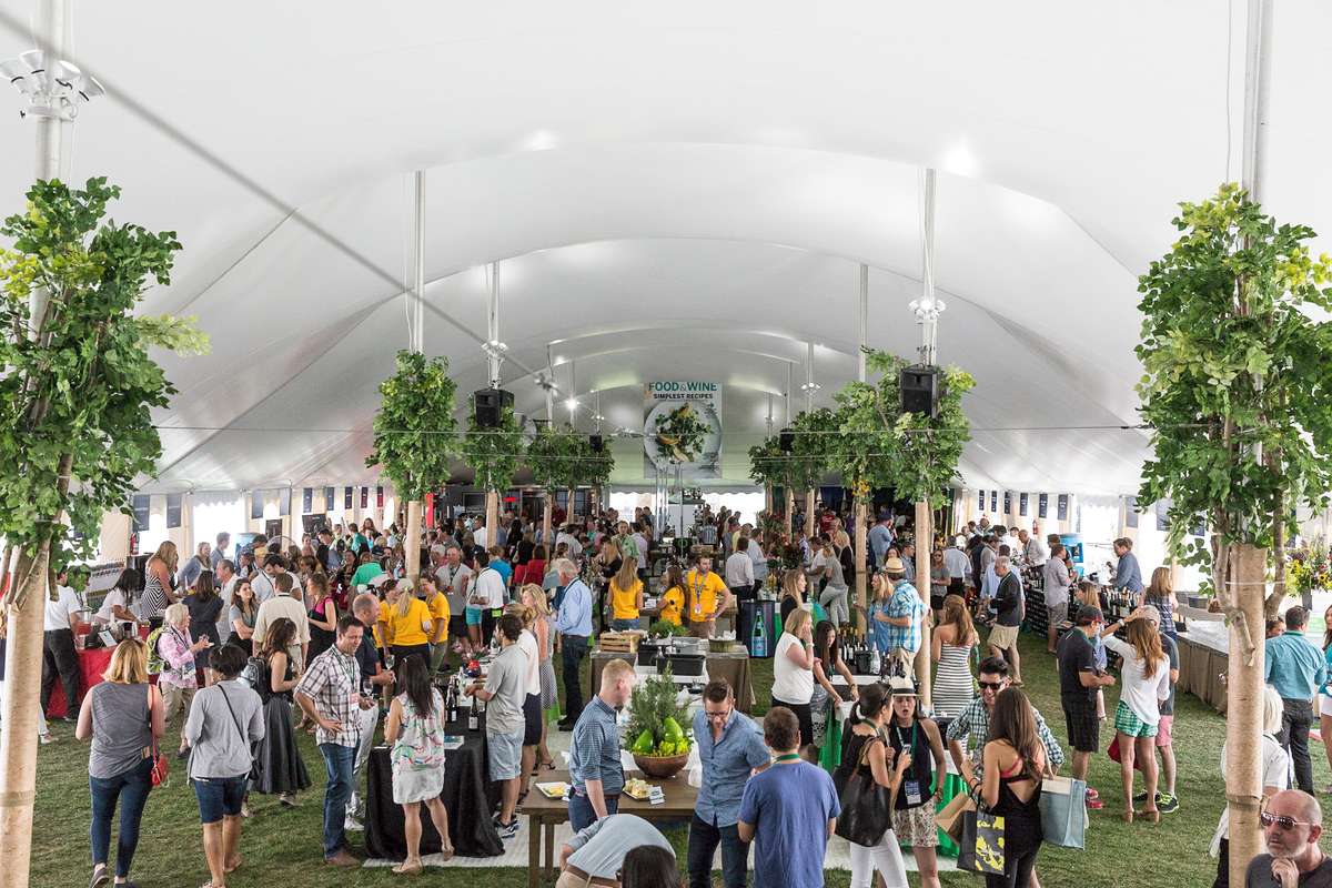 Aspen Food & Wine Ultimate Guide 2026: Programming, Tickets, Chefs, and Where to Stay